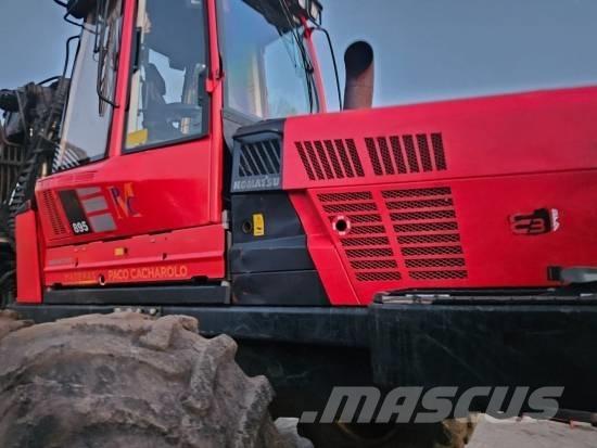 Komatsu 895 Uitrijwagens