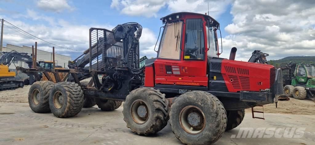 Komatsu 895 Uitrijwagens