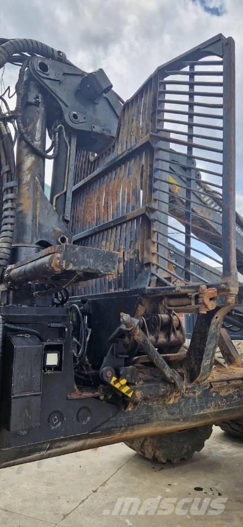 Komatsu 895 Uitrijwagens