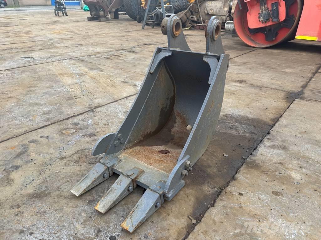 CAT 306 307 bucket Bakken