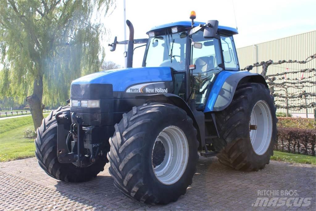 New Holland TM175 Tractoren