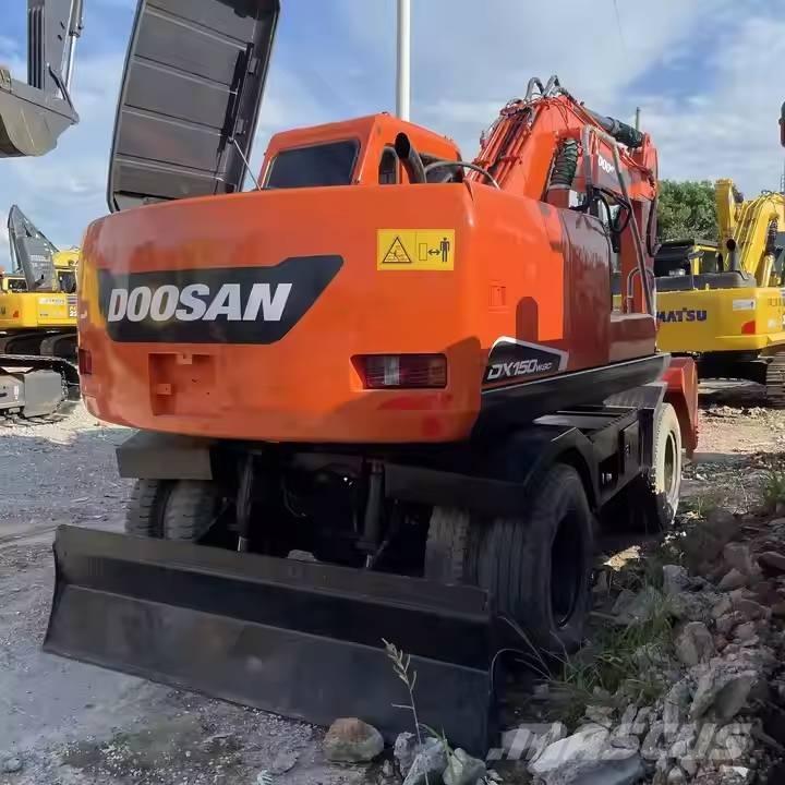 Doosan DX150W-9C Wielgraafmachines