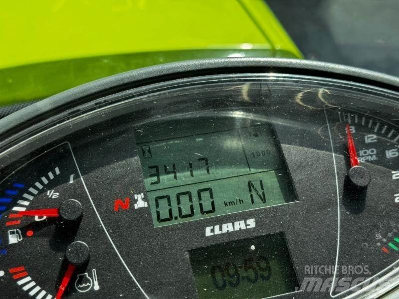 CLAAS AXION 830 Tractoren