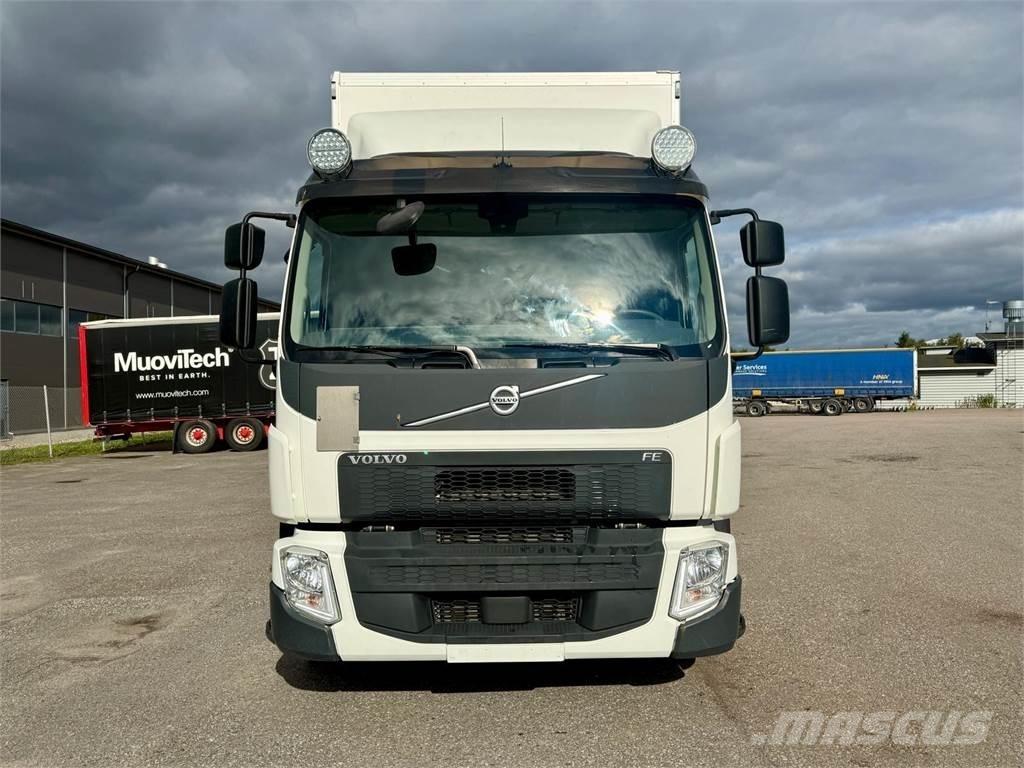 Volvo FE320 4x2 Bakwagens met gesloten opbouw