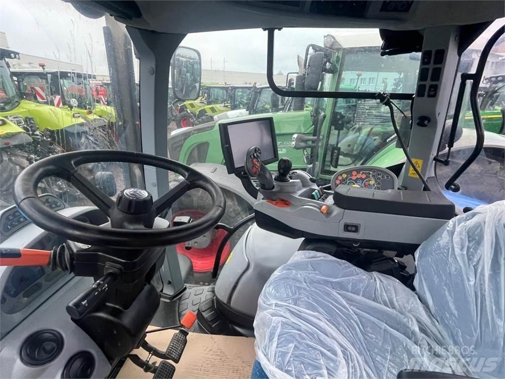 New Holland T7.270 Tractoren