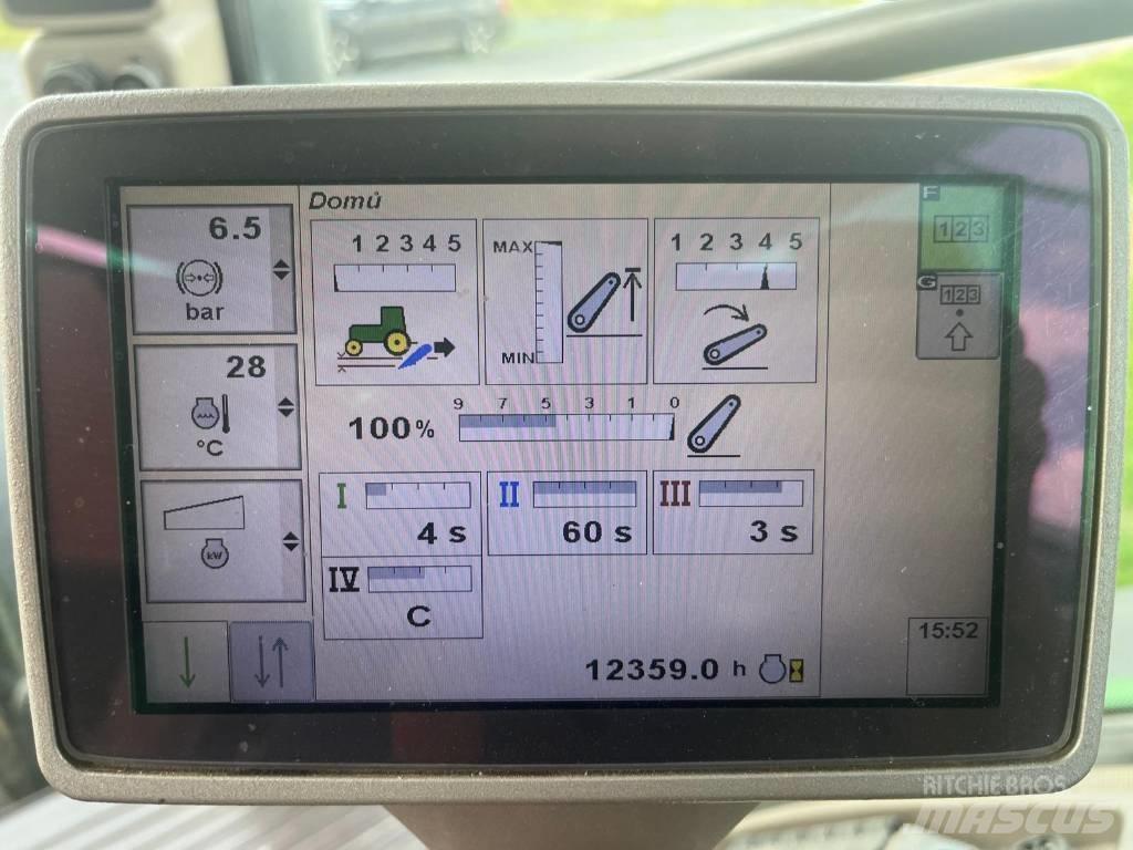 John Deere 8320 R Tractoren