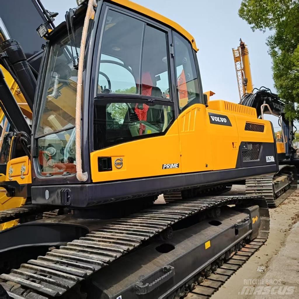 Volvo EC 250 D L Rupsgraafmachines