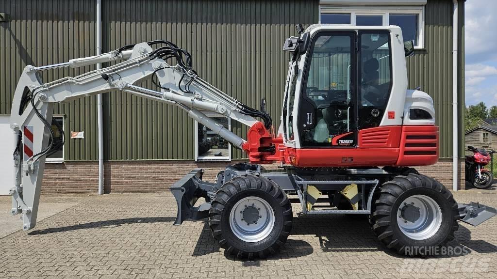 Takeuchi TB295W Wielgraafmachines