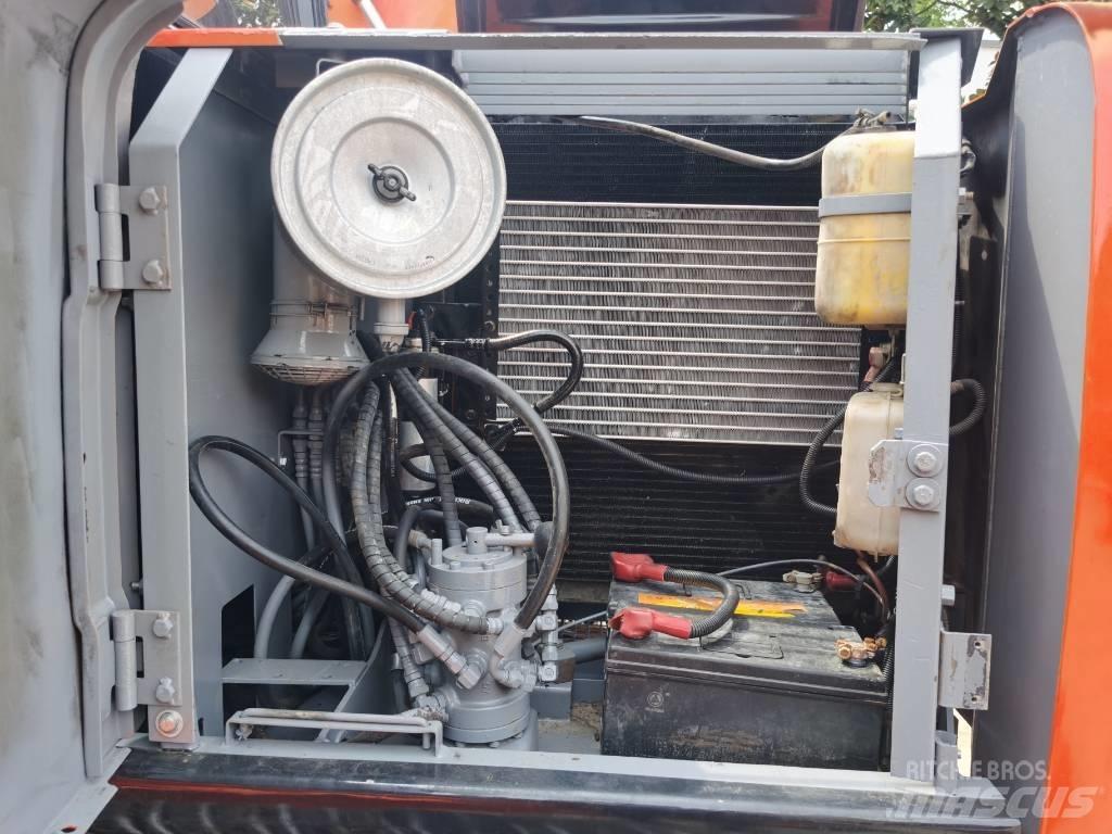 Hitachi EX 120-5 Rupsgraafmachines