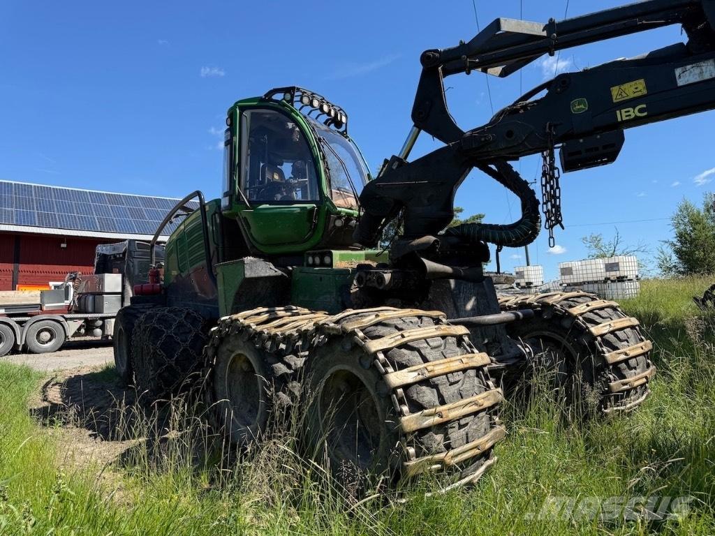 John Deere 1270 G Harvesters