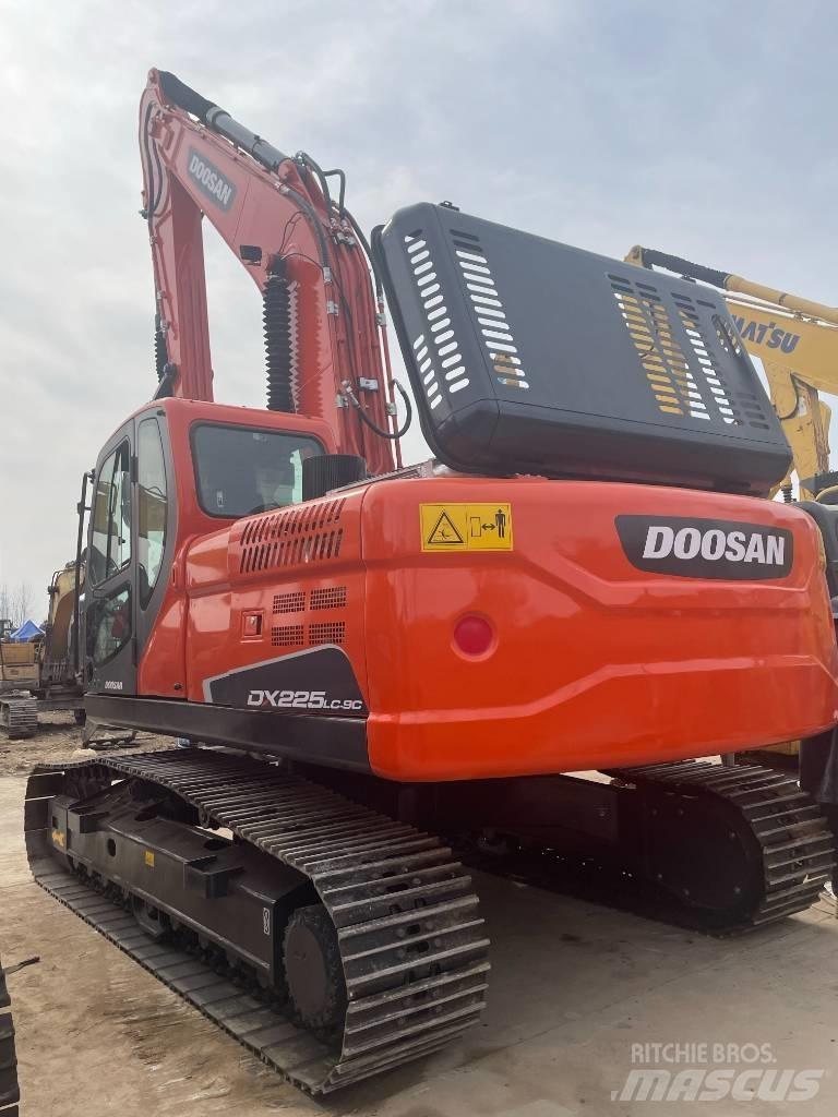 Doosan DX 225LC-9C Rupsgraafmachines