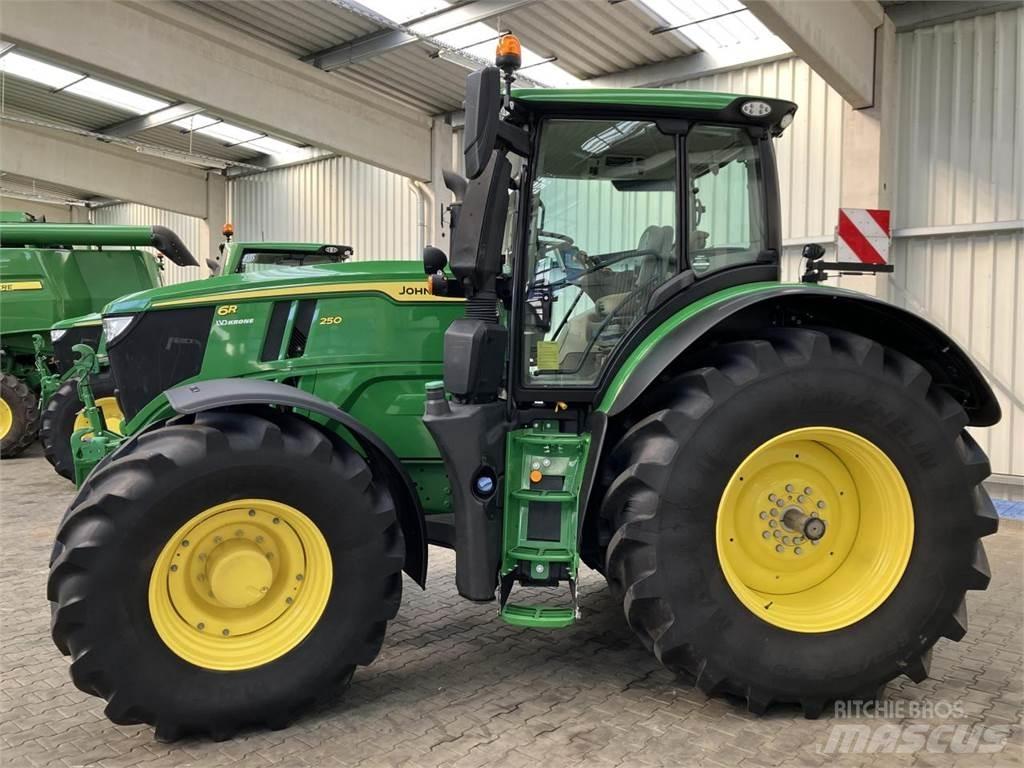 John Deere 6R 250 Tractoren