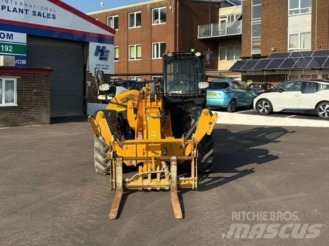 JCB 535-125 Verreikers