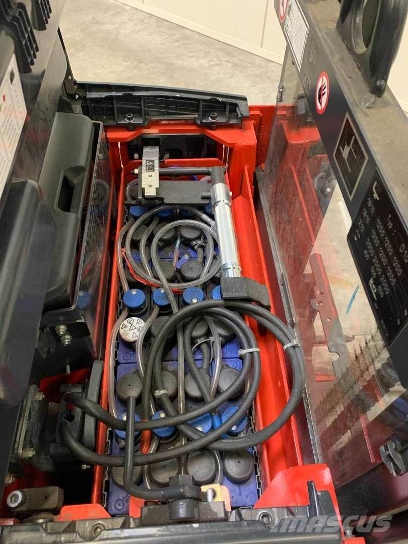 Linde D10 Zelfrijdende stapelaars