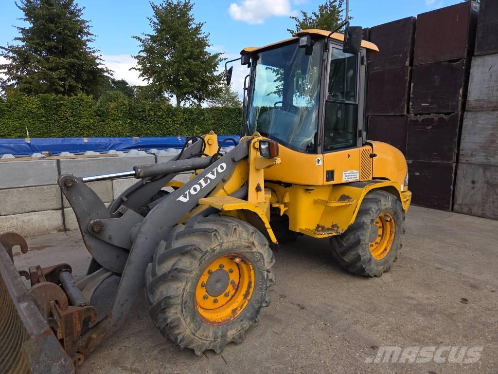 Volvo L 30 D Wielladers