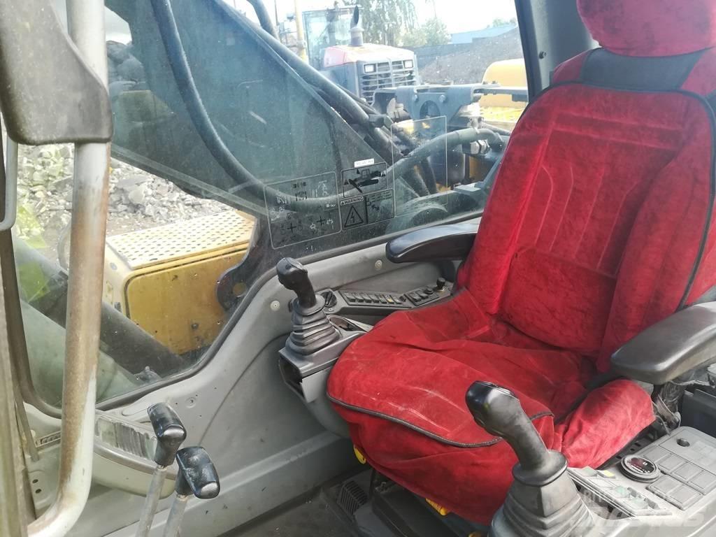 Volvo EC 290 B LC Rupsgraafmachines