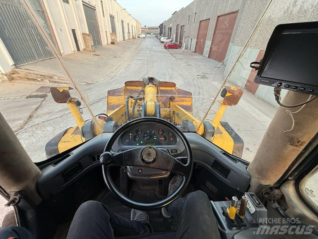 Komatsu WA 380-5H Wielladers