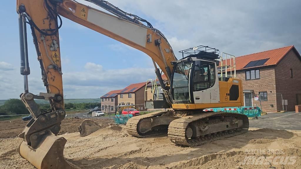 Liebherr R 922 LC Rupsgraafmachines