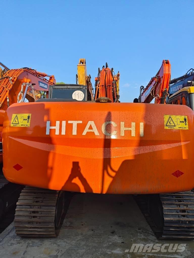 Hitachi ZX 210 Rupsgraafmachines