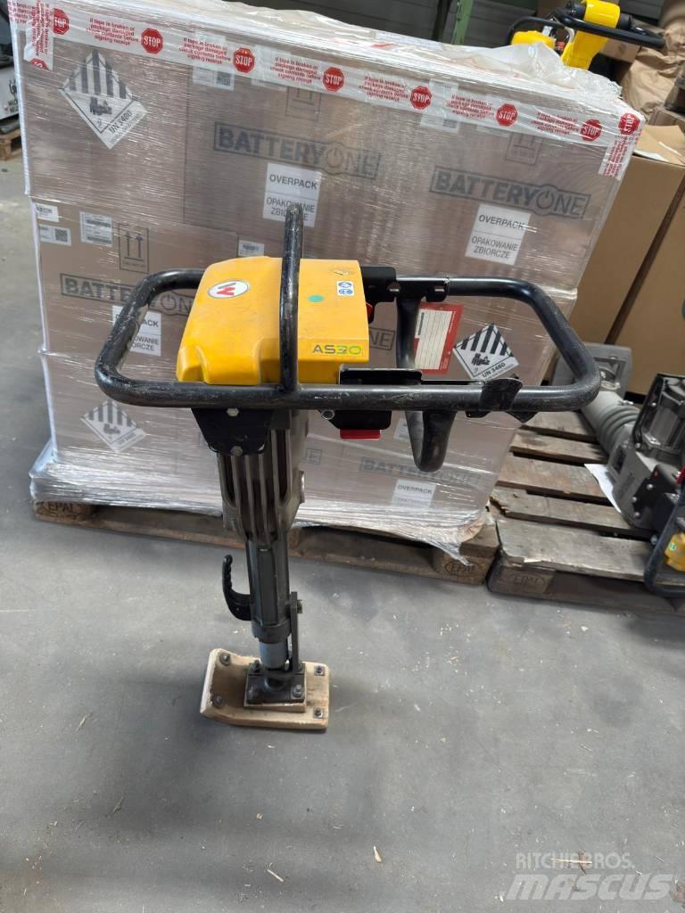 Wacker Neuson AS30e Stampers