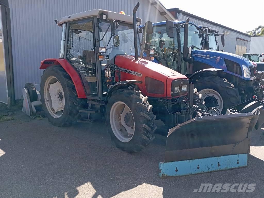 Massey Ferguson 4220 Tractoren