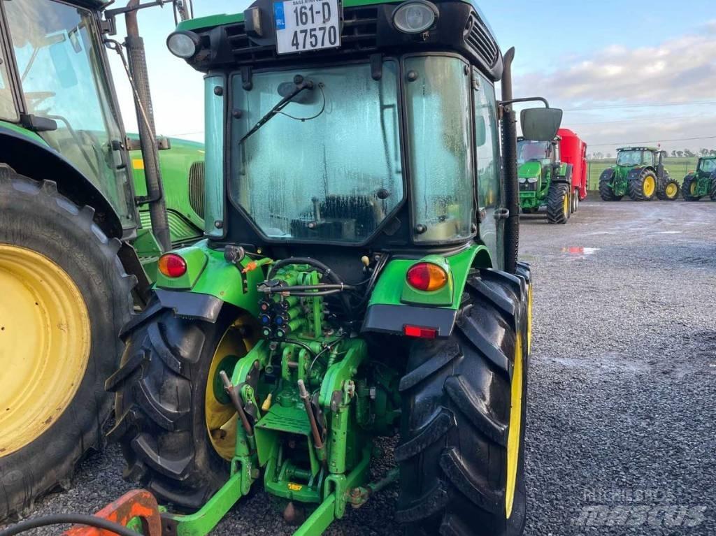 John Deere 5085 GF Tractoren