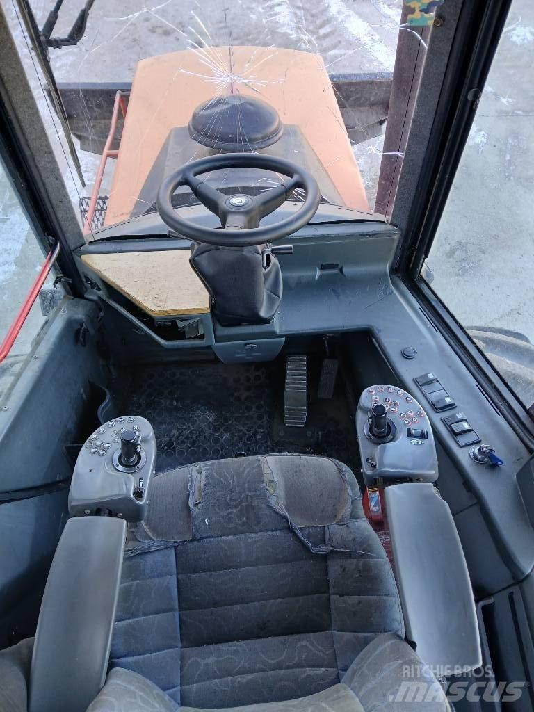 Komatsu 840.3 Uitrijwagens