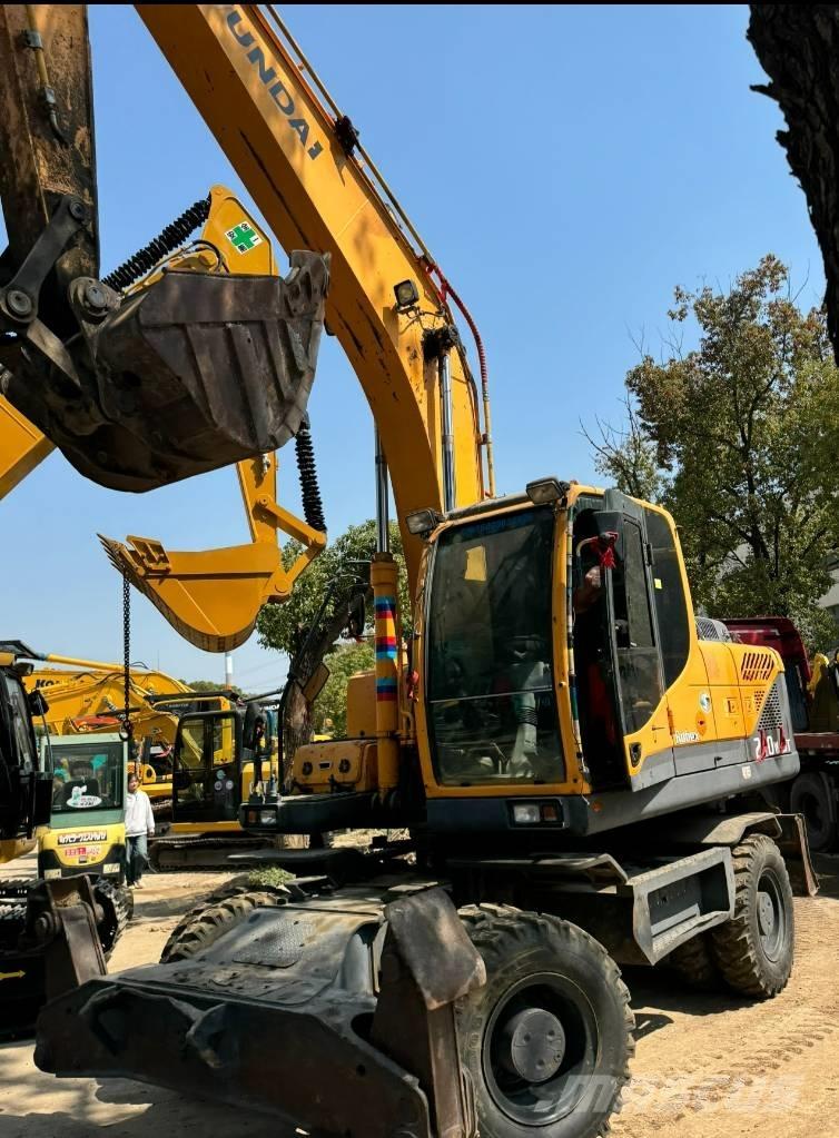 Hyundai 210W-9 Wielgraafmachines