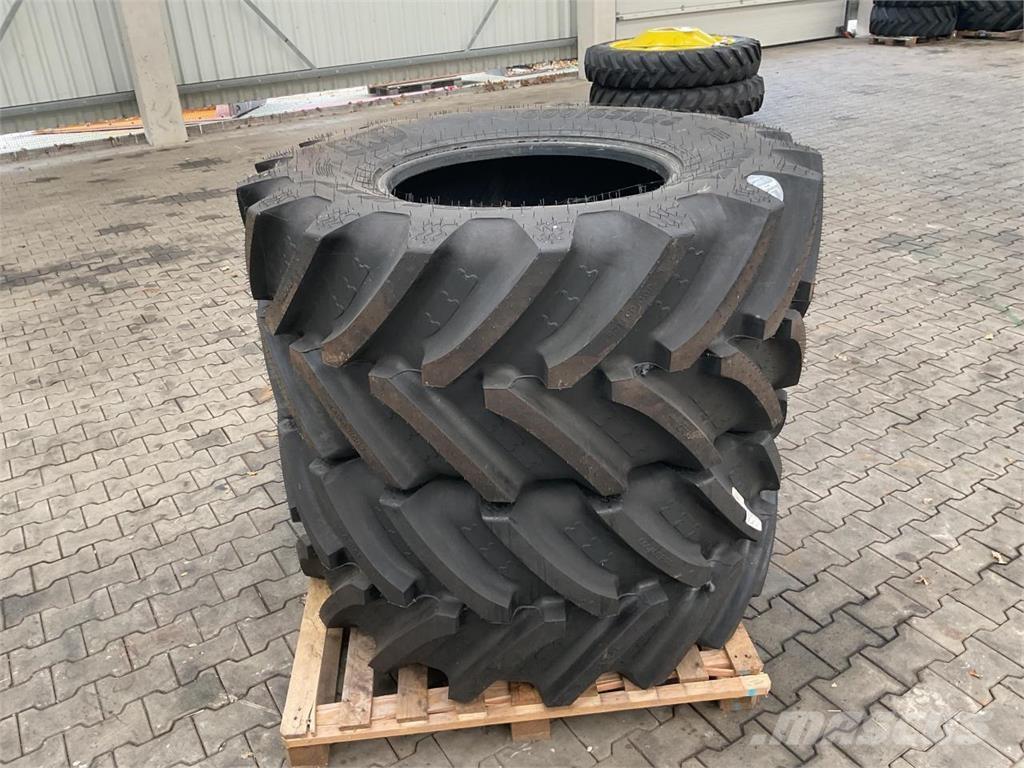 BKT 600/65R28 Banden, wielen en velgen