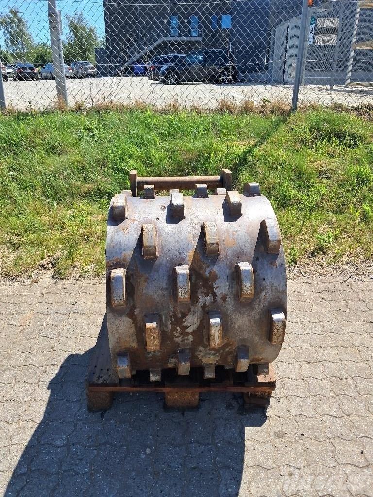 CASE 800x600 Accessoires en onderdelen voor verdichtingsmachines