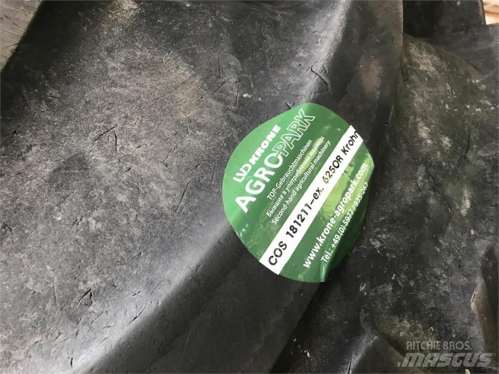 Mitas 600/65R34 Banden, wielen en velgen