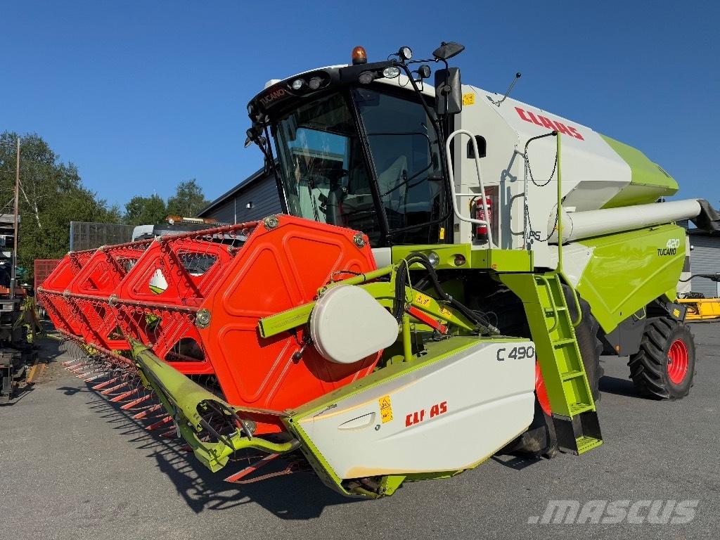 CLAAS Tucano 420 Maaidorsmachines
