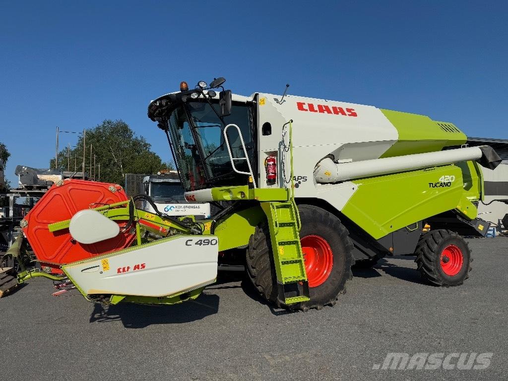 CLAAS Tucano 420 Maaidorsmachines