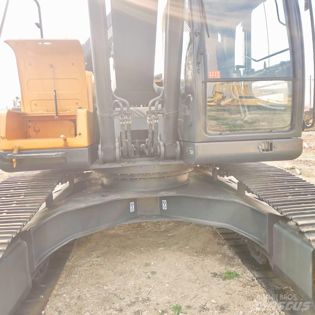 Hyundai R220LC-9S Rupsgraafmachines