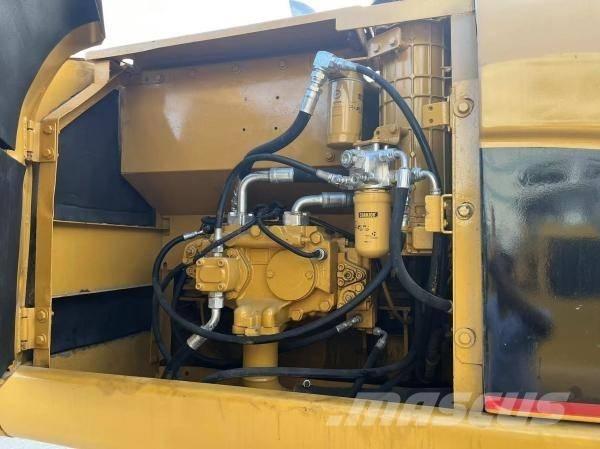 CAT 320 C L Rupsgraafmachines
