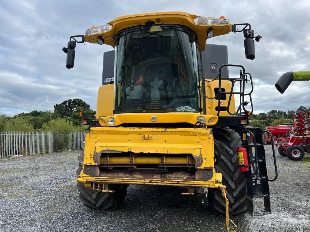 New Holland CX 8070 Maaidorsmachines