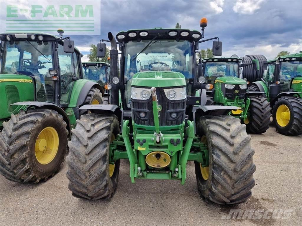 John Deere 6125R Tractoren