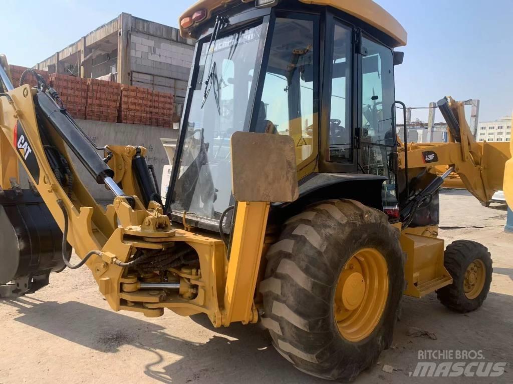 CAT 420 F2 Graaf-laadcombinaties