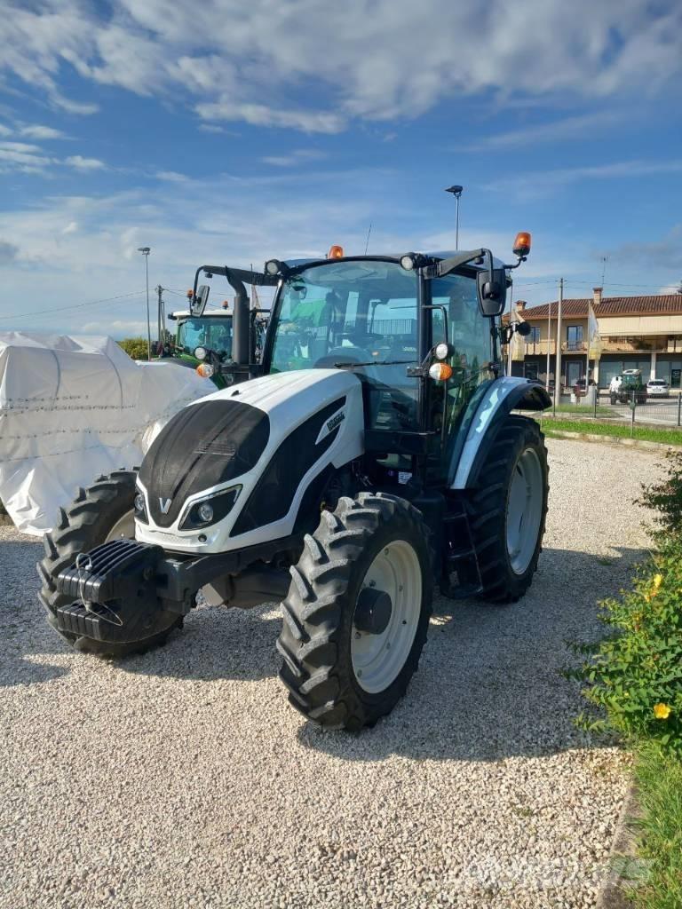 Valtra A 104 Tractoren