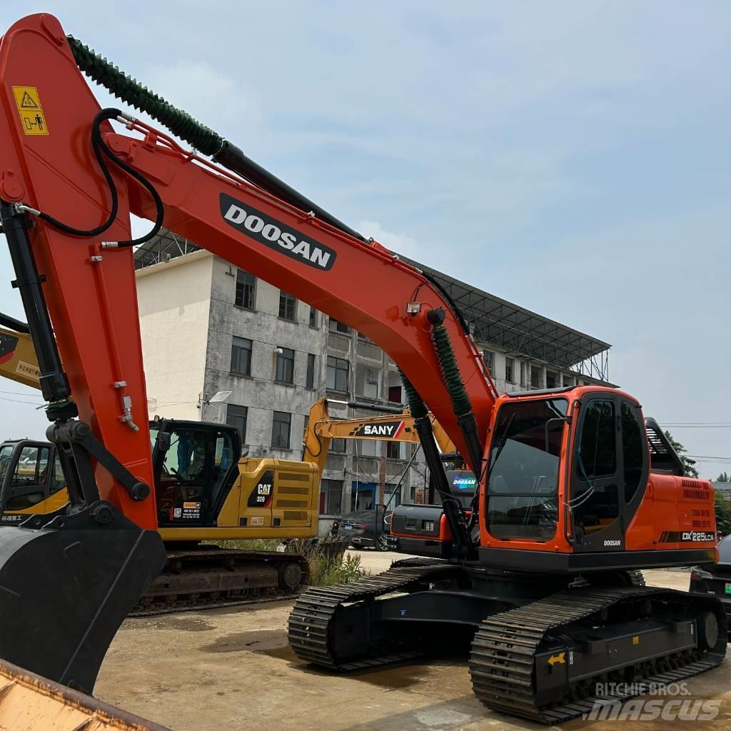 Doosan DX 225 LC Rupsgraafmachines