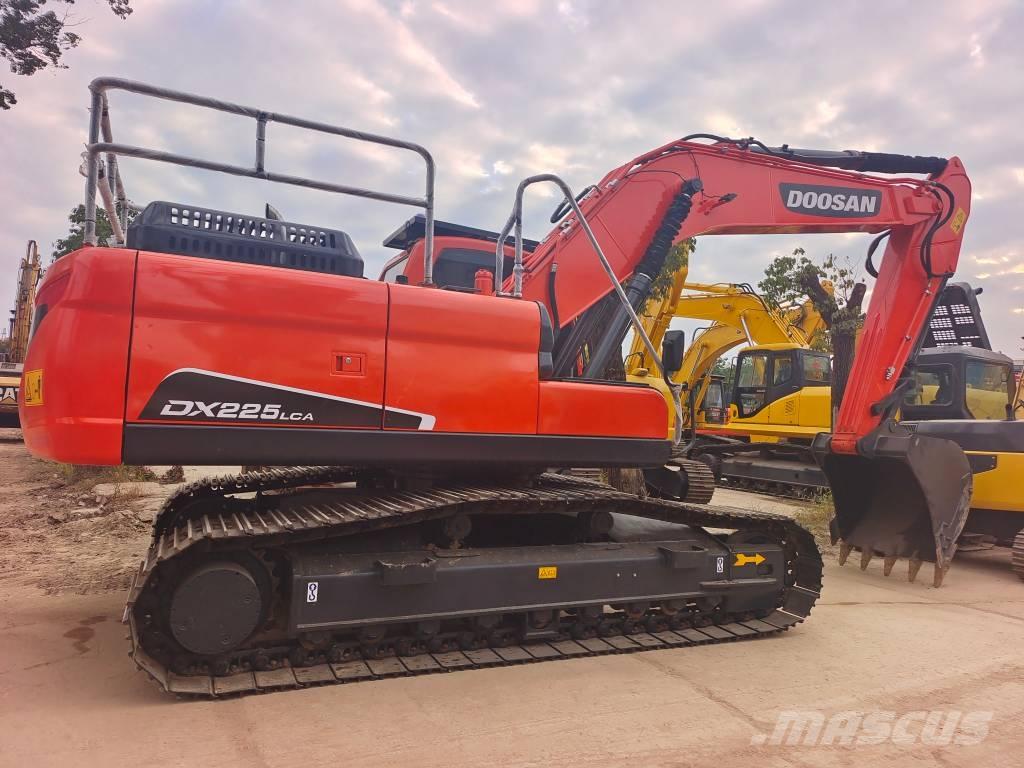 Doosan DX 225 LC-9C Rupsgraafmachines