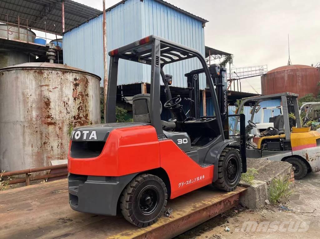 Toyota FD 30 Diesel heftrucks