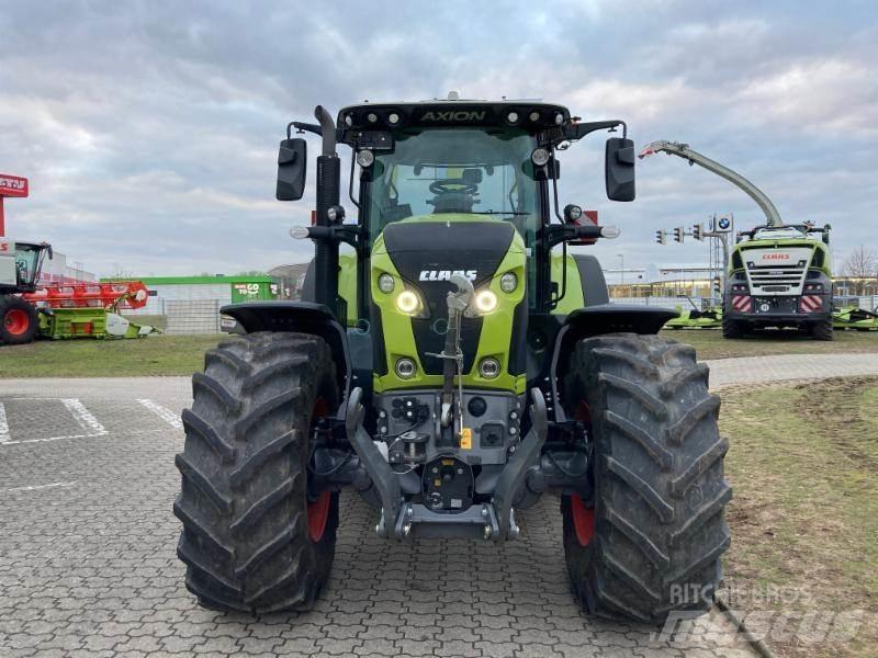 CLAAS AXION 870 Tractoren