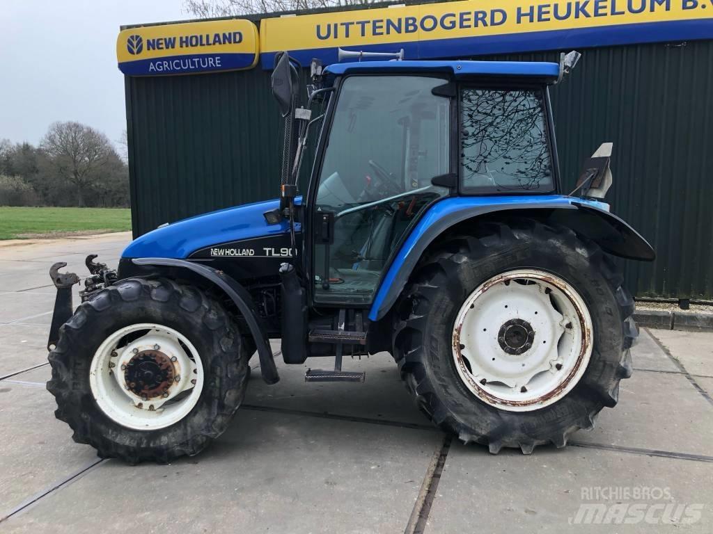 New Holland TL 90 Tractoren