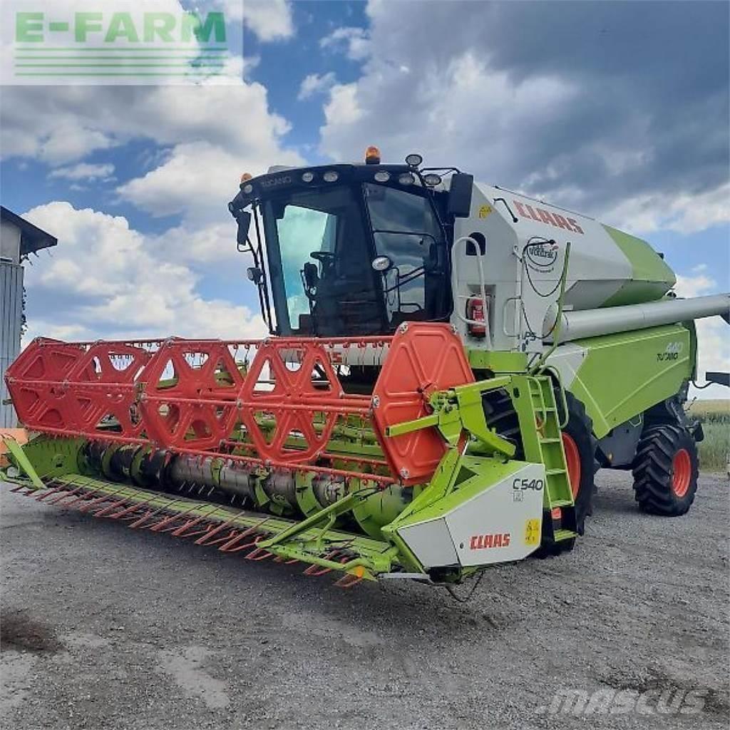 CLAAS tucano 440 Maaidorsmachines