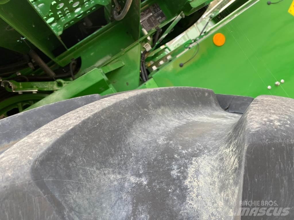 John Deere T560 HM Maaidorsmachines