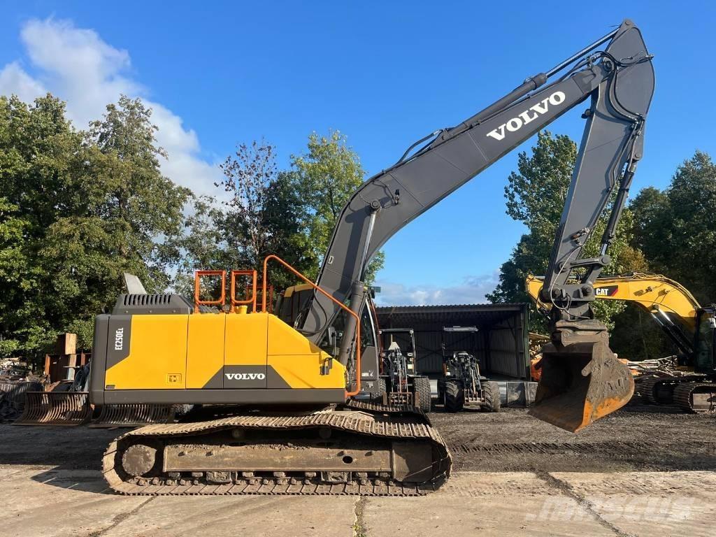 Volvo EC 250 EL Rupsgraafmachines