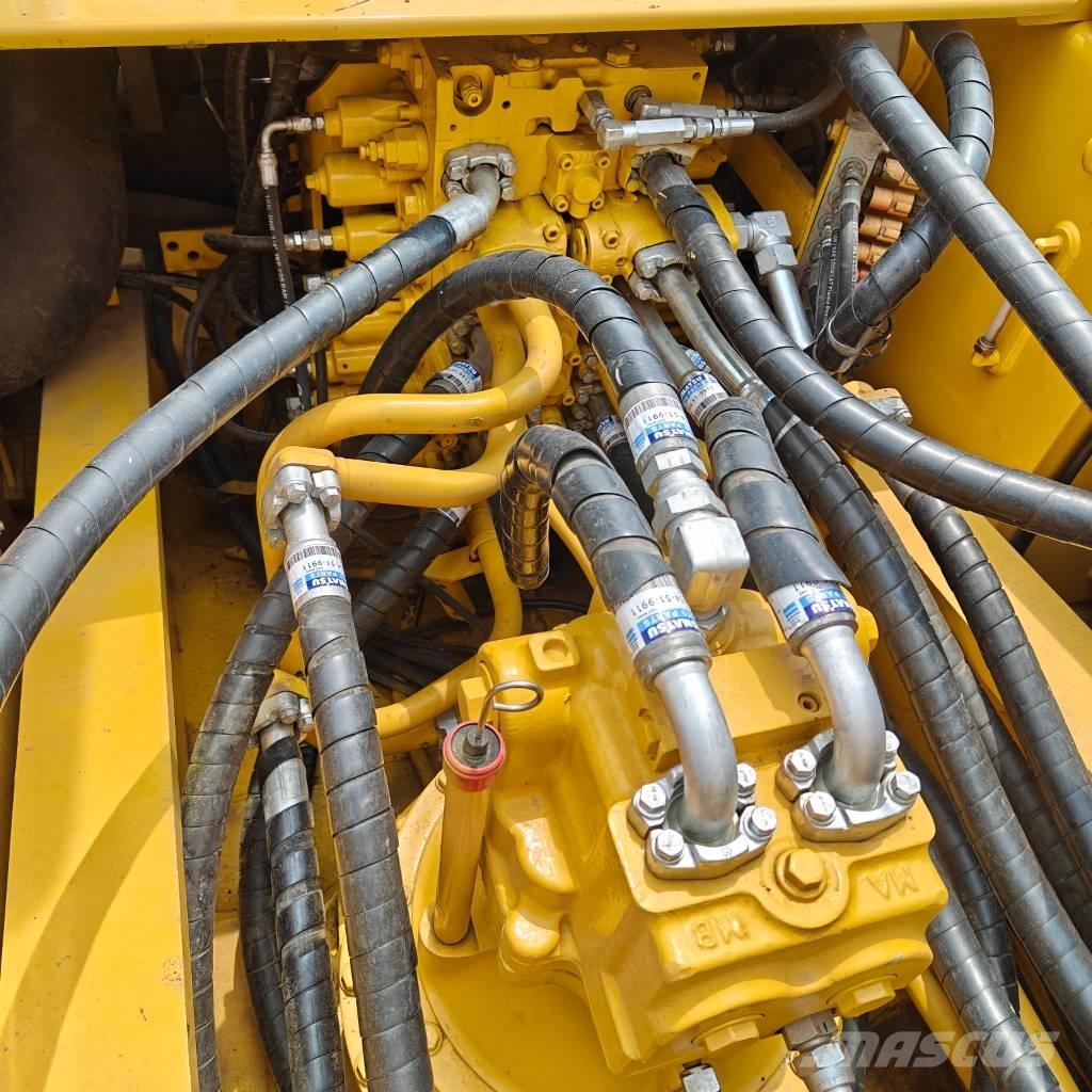 Komatsu 350-7 Rupsgraafmachines