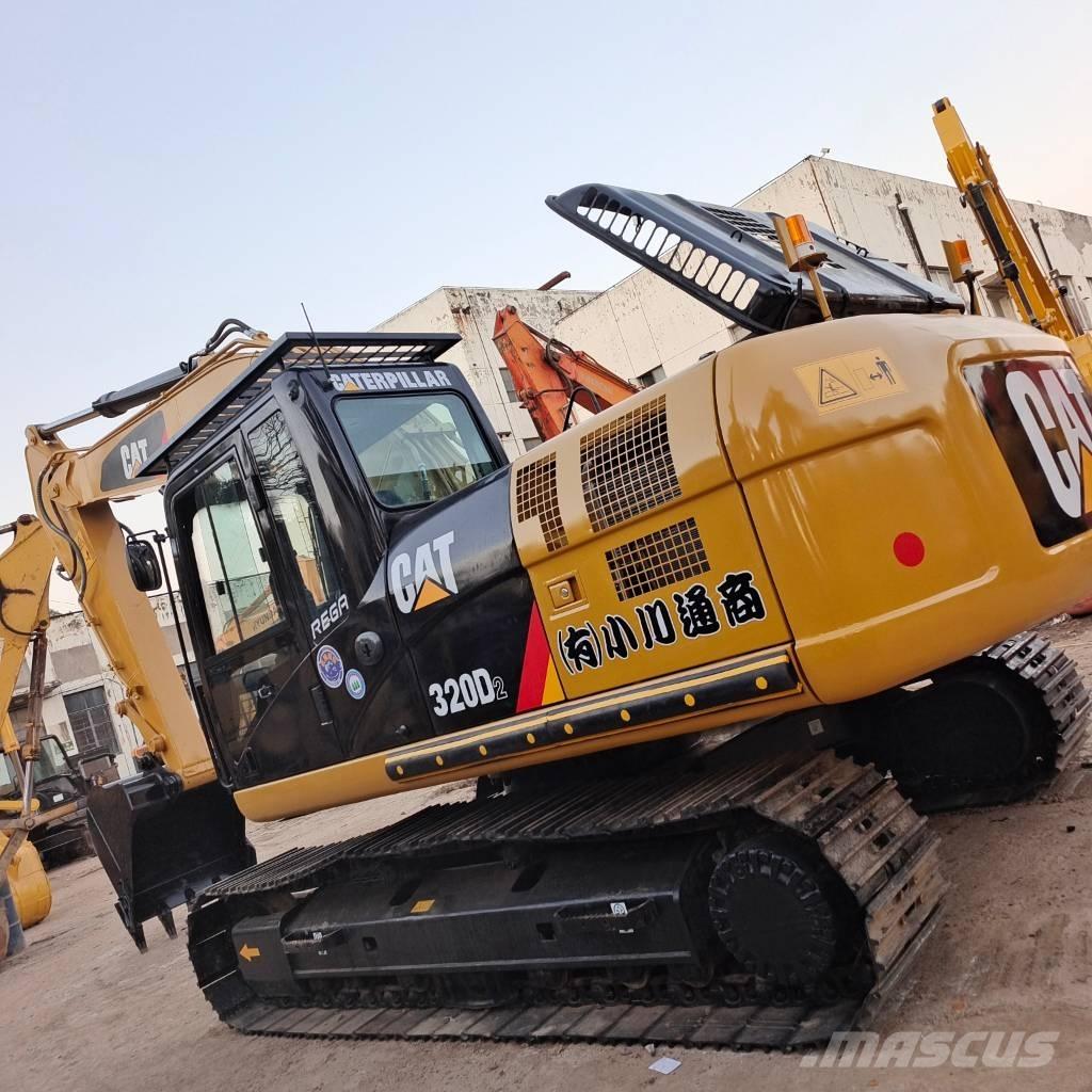 CAT 320 D2L Rupsgraafmachines