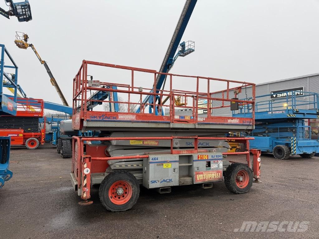 SkyJack SJ 9241 Schaarhoogwerkers